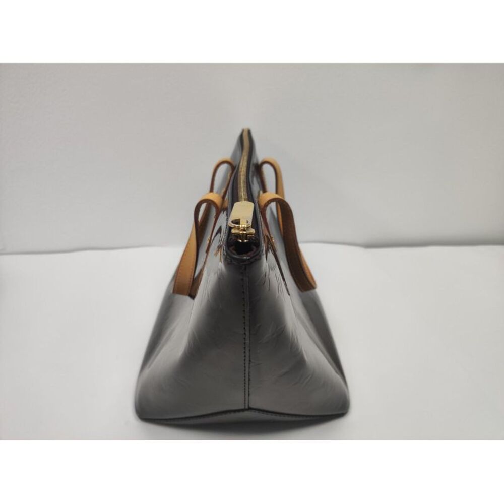 Louis Vuitton PM Bellevue Vernis Monogram Handbag in Black Leather - Picture 8 of 12